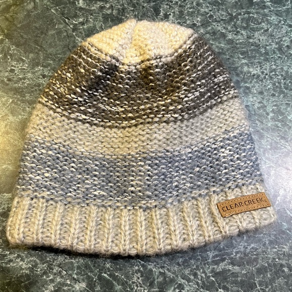 clear creek Accessories - NWOT Clear Creek Women’s Knit Beanie